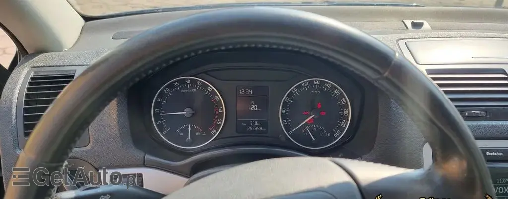 SKODA Octavia 