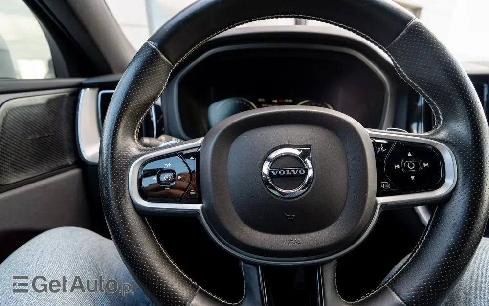 VOLVO XC 60 