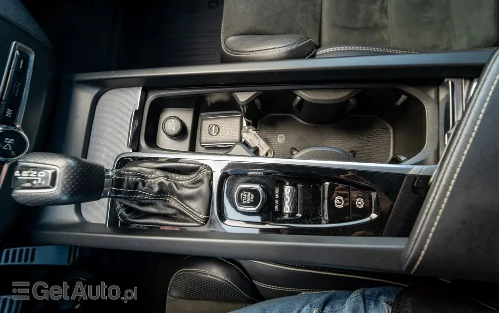 VOLVO XC 60 