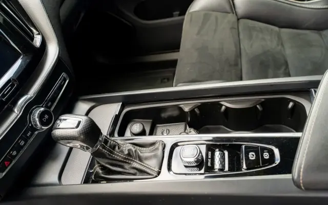 VOLVO XC 60 