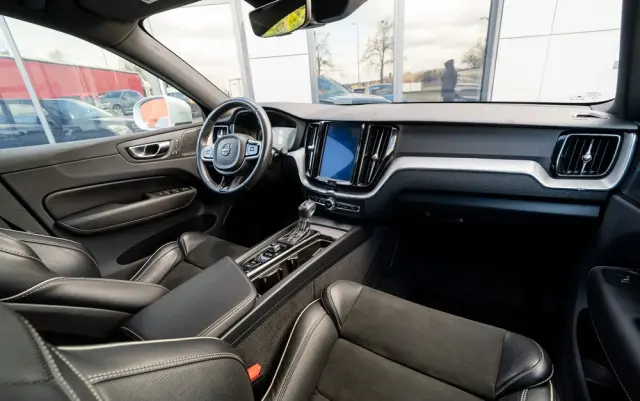 VOLVO XC 60 