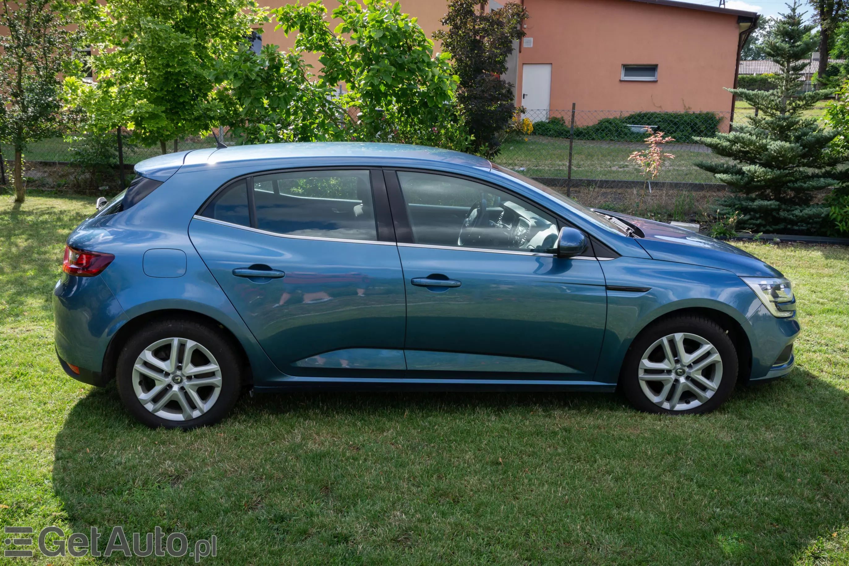 RENAULT Megane Zen Energy TCe 100
