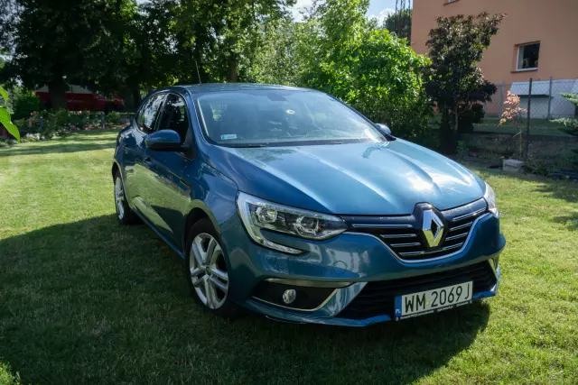 RENAULT Megane Zen Energy TCe 100