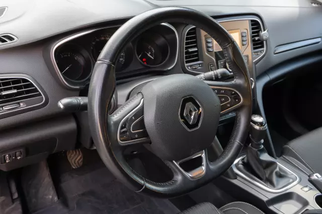 RENAULT Megane Zen Energy TCe 100