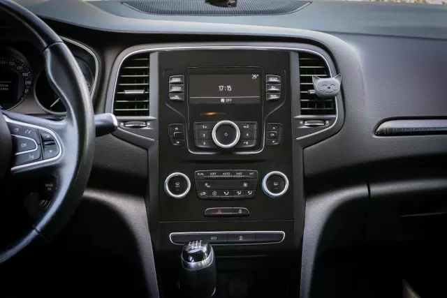 RENAULT Megane Zen Energy TCe 100