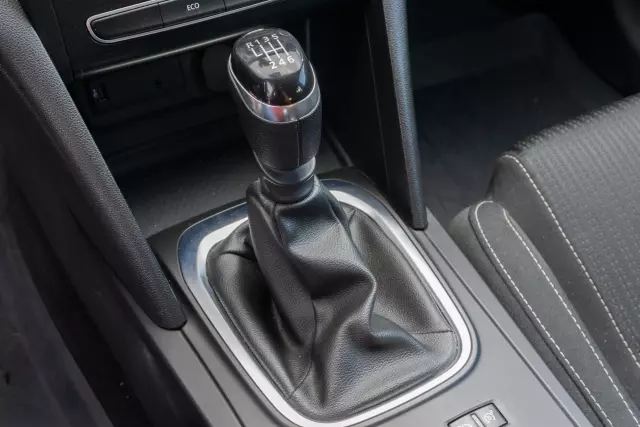 RENAULT Megane Zen Energy TCe 100