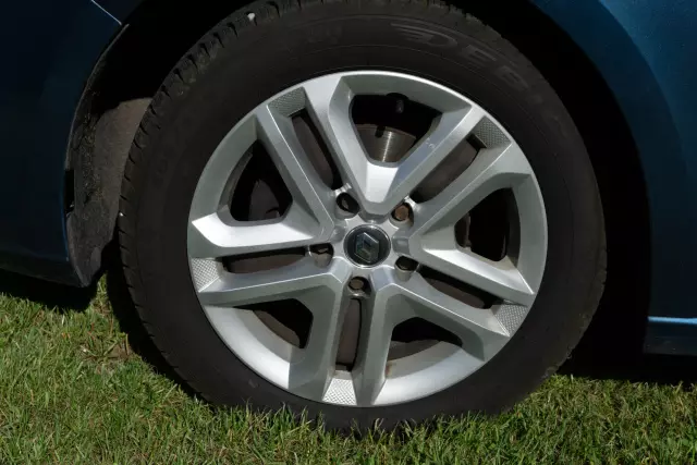 RENAULT Megane Zen Energy TCe 100