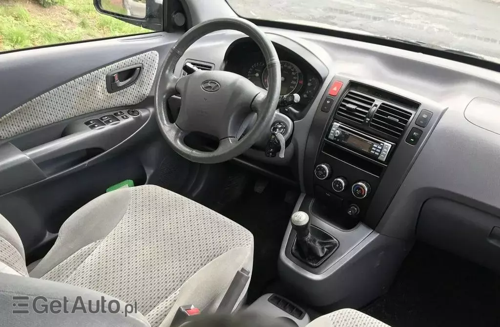 HYUNDAI Tucson 
