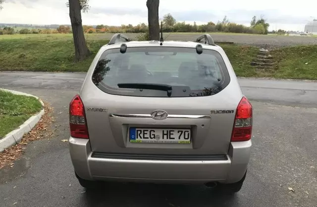 HYUNDAI Tucson 