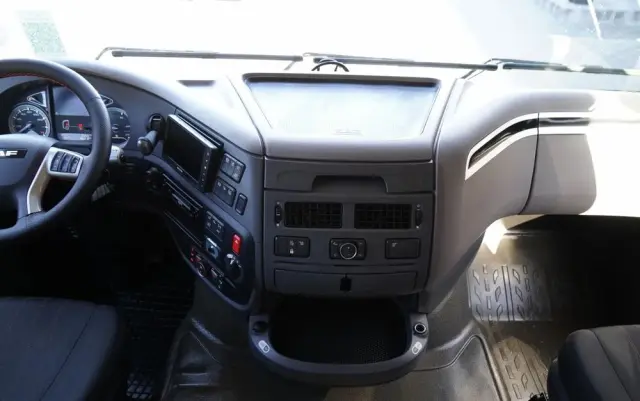 DAF XF 480 / LOW DECK / MEGA / REGULOWANE SIODŁO / 2021 / SSC / 