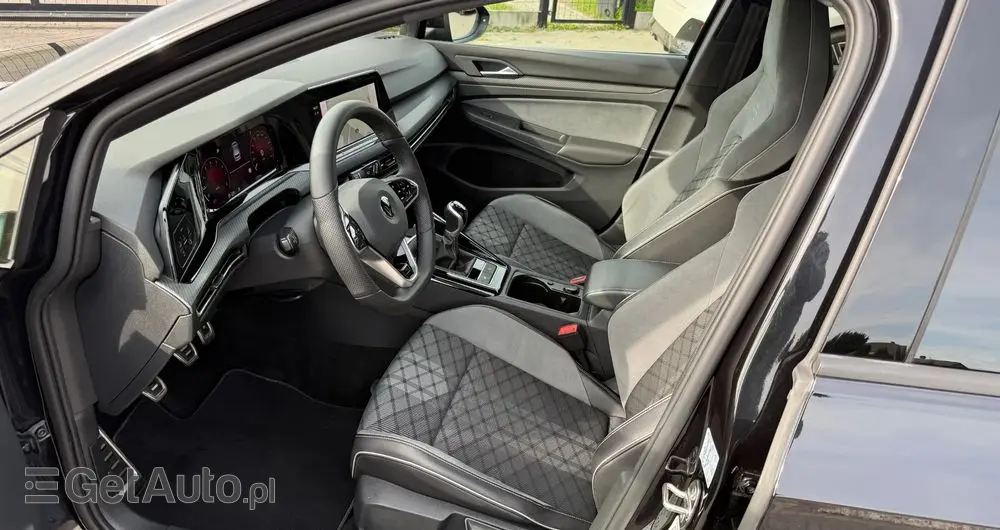 VOLKSWAGEN Golf 1.5 TSI OPF R-Line