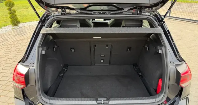 VOLKSWAGEN Golf 1.5 TSI OPF R-Line