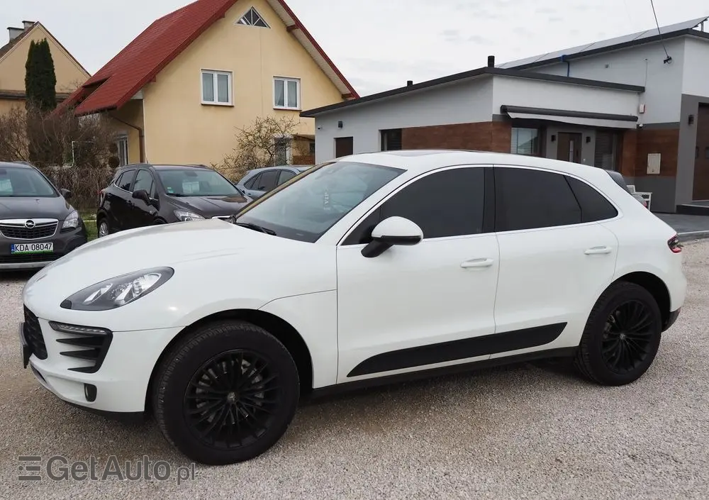 PORSCHE Macan S