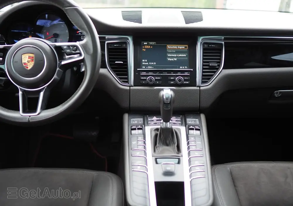 PORSCHE Macan S