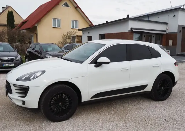 PORSCHE Macan S