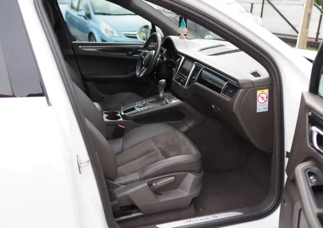 PORSCHE Macan S