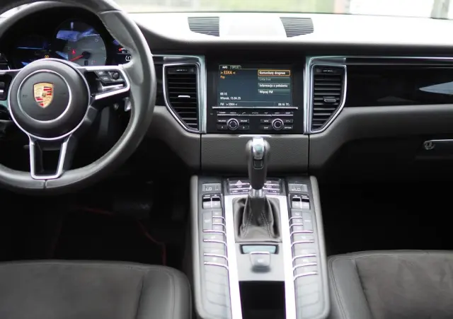 PORSCHE Macan S