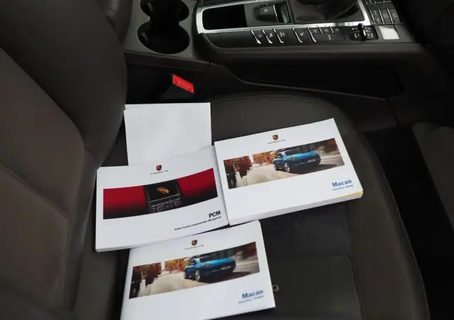 PORSCHE Macan S