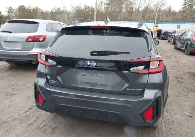 SUBARU Crosstrek 