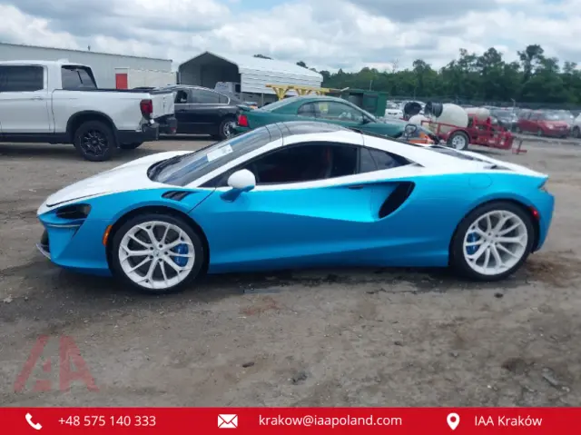 MCLAREN ARTURA SPIDER 