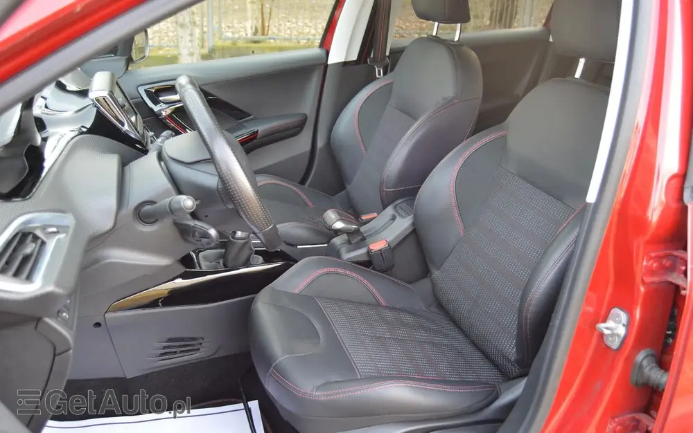 PEUGEOT 2008 PureTech 110 Stop&Start GT-Line Edition