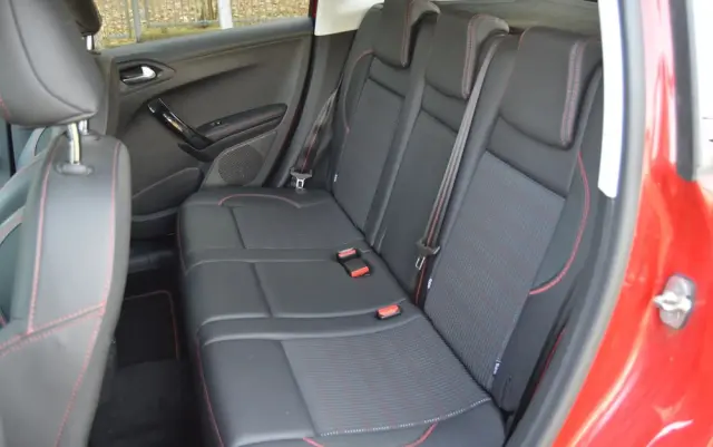 PEUGEOT 2008 PureTech 110 Stop&Start GT-Line Edition