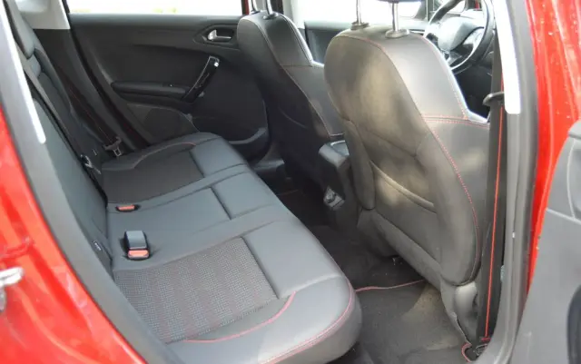 PEUGEOT 2008 PureTech 110 Stop&Start GT-Line Edition