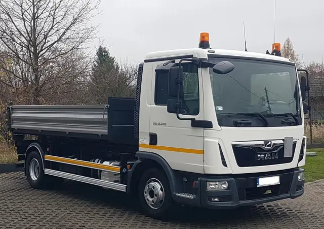MAN TGL WYWROTKA KIPER HAKOWIEC 12.220 KLIMA 4x2 DO KONTENERÓW 