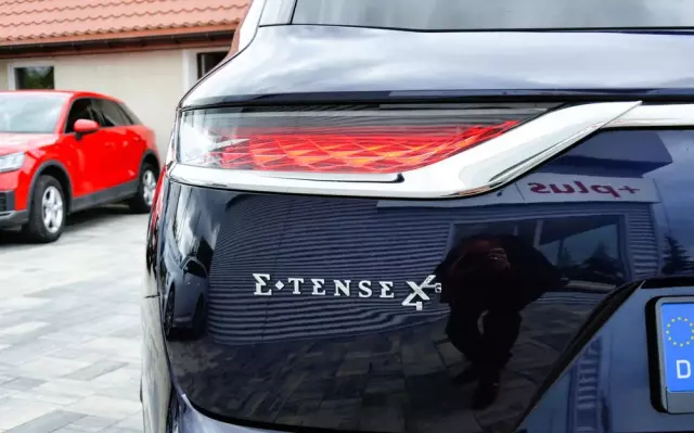 DS AUTOMOBILES DS 7 Crossback 1.6 E-Tense 4x4 Opera