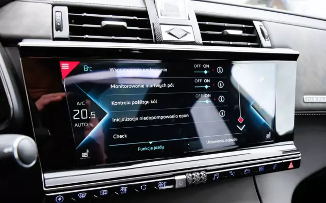 DS AUTOMOBILES DS 7 Crossback 1.6 E-Tense 4x4 Opera