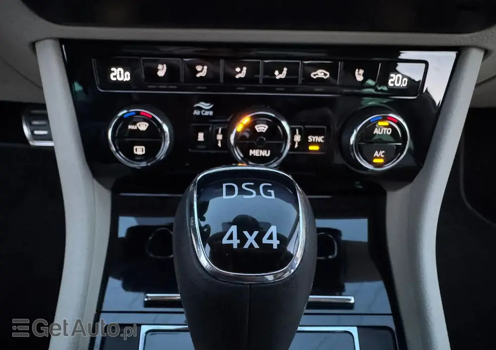 SKODA Superb 2.0 TSI 4x4 L&K DSG