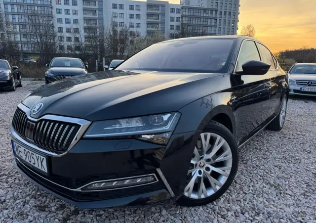 SKODA Superb 2.0 TSI 4x4 L&K DSG