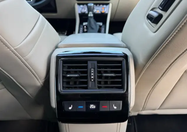 SKODA Superb 2.0 TSI 4x4 L&K DSG