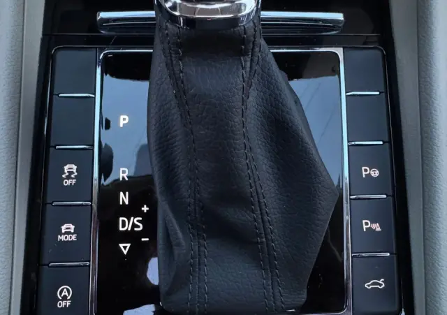 SKODA Superb 2.0 TSI 4x4 L&K DSG