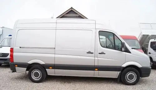VOLKSWAGEN Crafter 