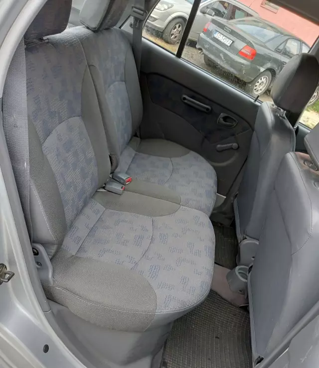 HYUNDAI Atos 1.1 i 12V (59 KM)