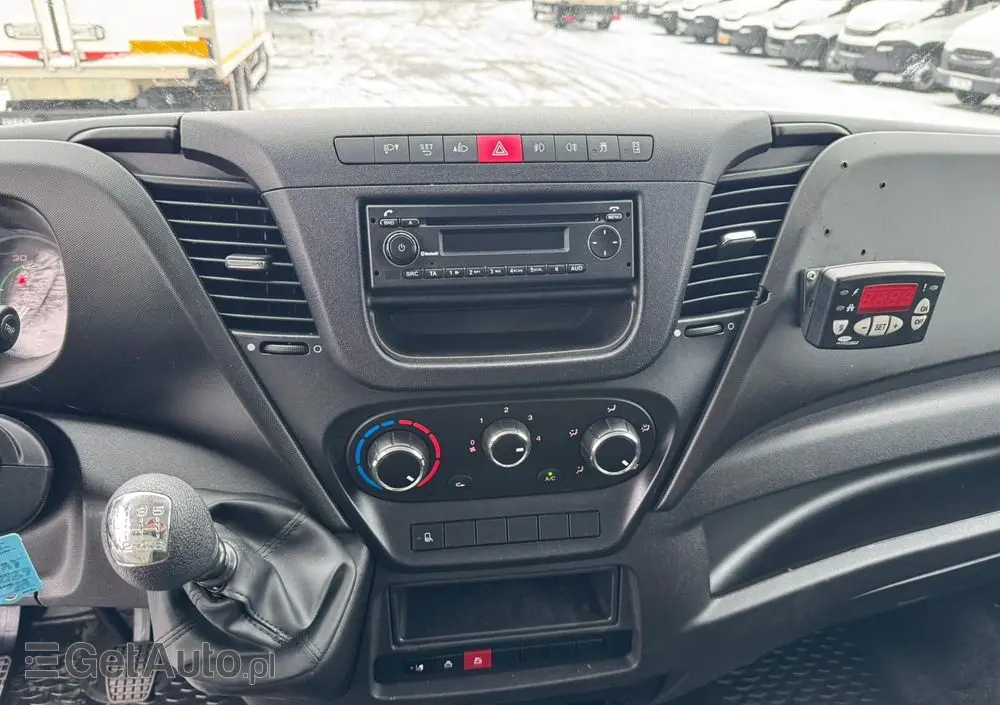 IVECO 70C17,,72C18,,70C15,,50C15,,50C17,,35C13,,35C14,,35C15  DO 3.5T KATEGORIA B 