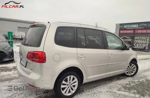 VOLKSWAGEN Touran 