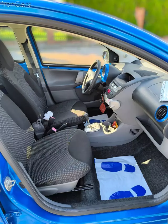 TOYOTA Aygo Luna A/C MM