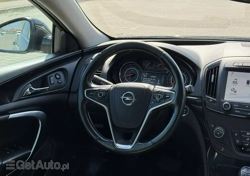 OPEL Insignia 