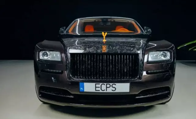ROLLS-ROYCE Wraith 