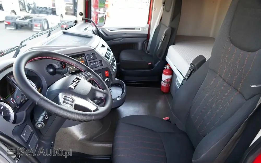 DAF XF 480 / SPACE CAB / RETARDER / KLIMATYZACJA POSTOJOWA / OPONY 100 % / SPROWADZONY / PO KONTRAKCIE SERWISOWYM 