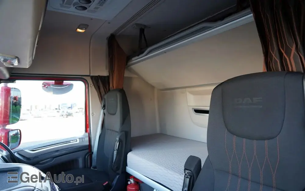 DAF XF 480 / SPACE CAB / RETARDER / KLIMATYZACJA POSTOJOWA / OPONY 100 % / SPROWADZONY / PO KONTRAKCIE SERWISOWYM 