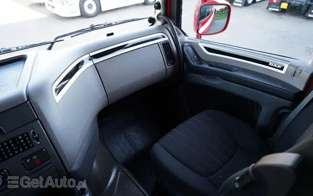 DAF XF 480 / SPACE CAB / RETARDER / KLIMATYZACJA POSTOJOWA / OPONY 100 % / SPROWADZONY / PO KONTRAKCIE SERWISOWYM 