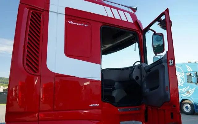 DAF XF 480 / SPACE CAB / RETARDER / KLIMATYZACJA POSTOJOWA / OPONY 100 % / SPROWADZONY / PO KONTRAKCIE SERWISOWYM 