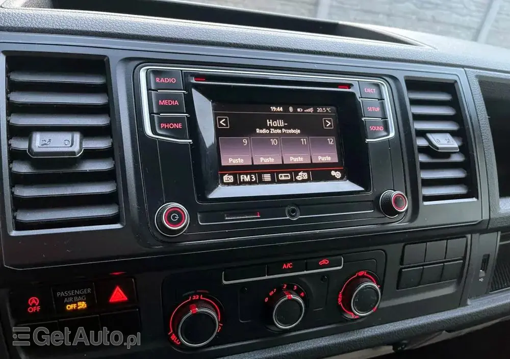 VOLKSWAGEN Transporter T6 