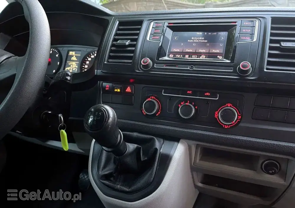 VOLKSWAGEN Transporter T6 