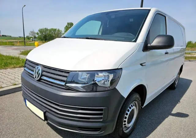 VOLKSWAGEN Transporter T6 