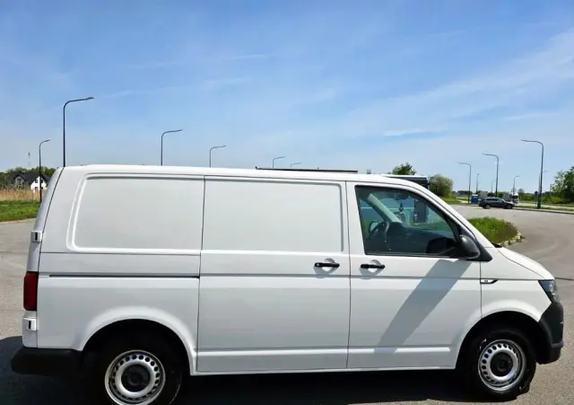 VOLKSWAGEN Transporter T6 