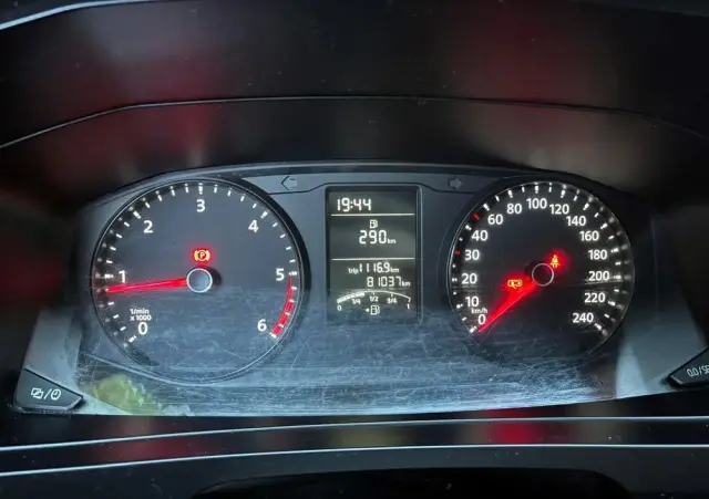 VOLKSWAGEN Transporter T6 